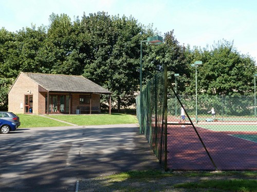 Tennis Club